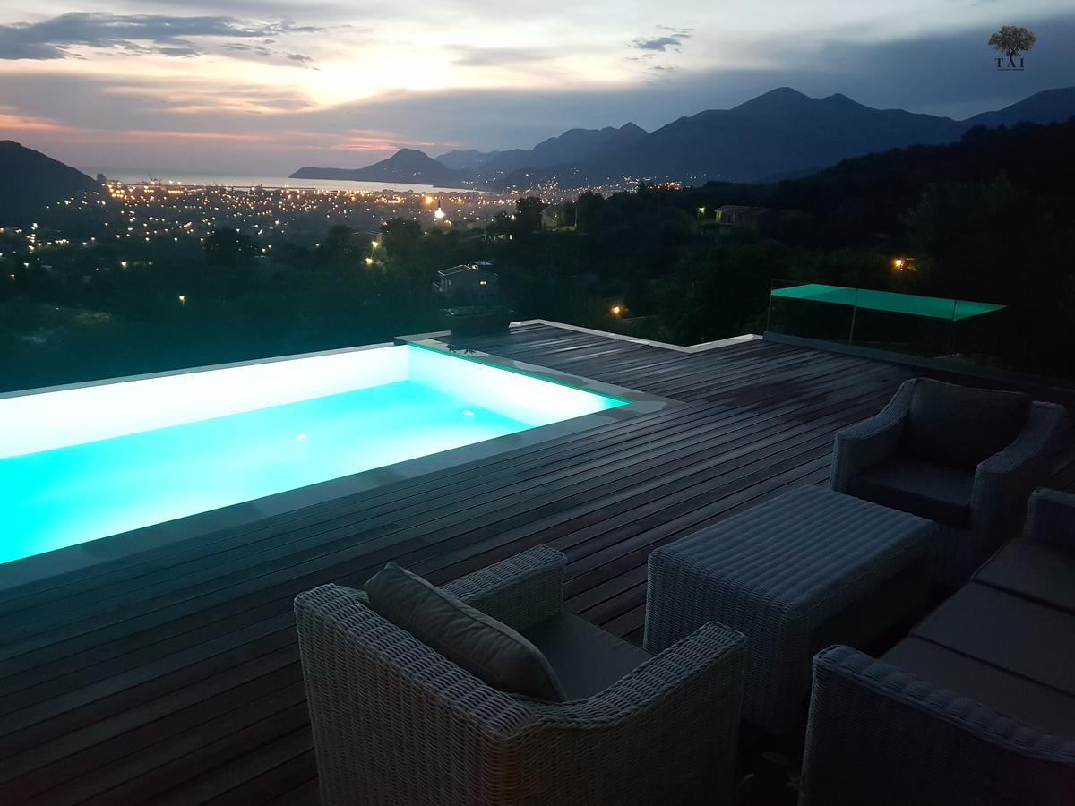 Villa Taihouse Bar Exterior foto